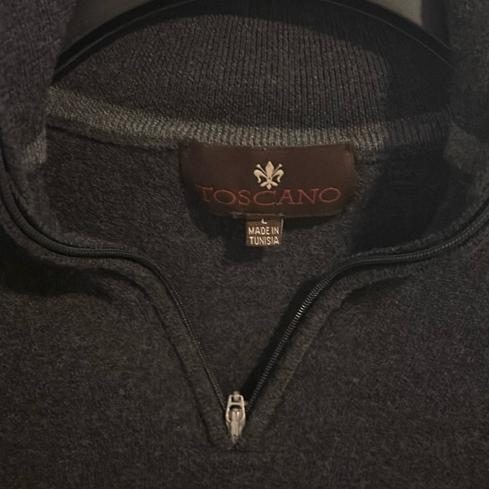 TOSCANO By Patrick Assaraf 100% Merino wool sweater. Size L. Made in Tunisia
